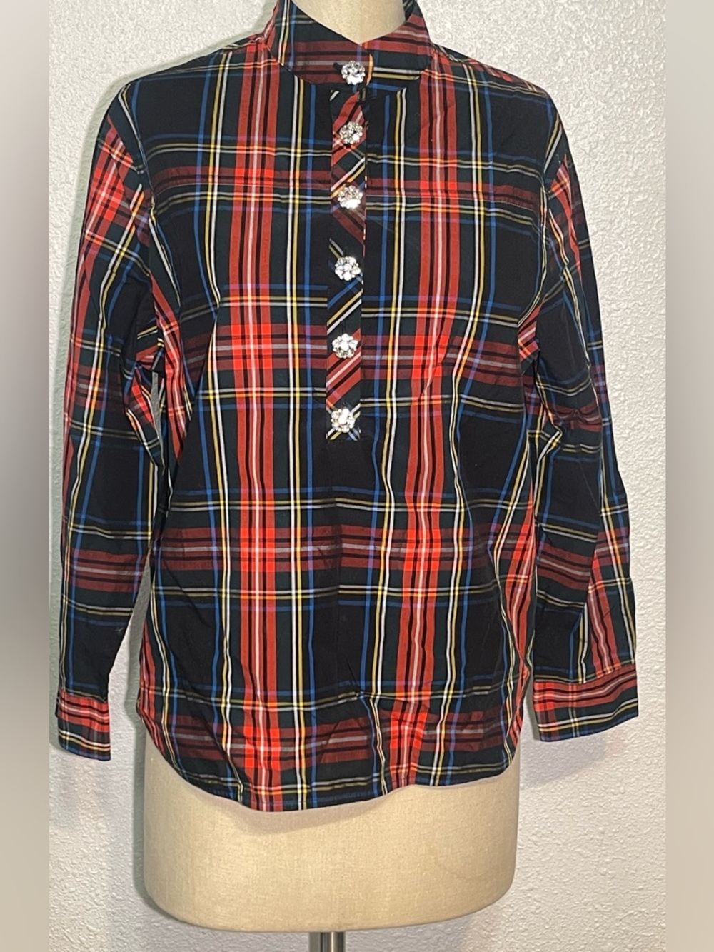 J. Crew  Plaid Button-Front Long Sleeve blouse size 6